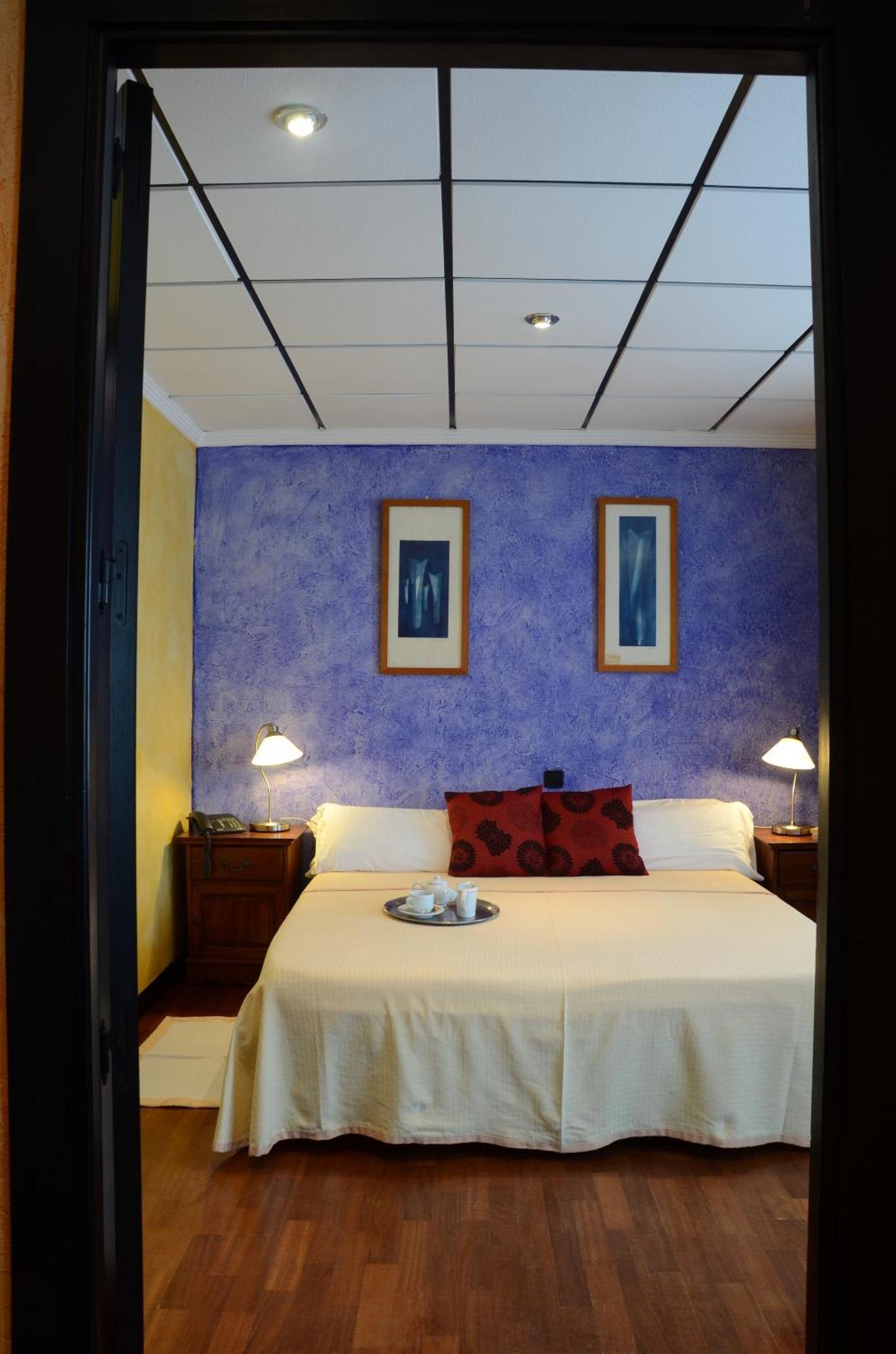 Hotel Tikar Гарруча Экстерьер фото